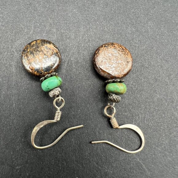 Brown Stone Dangle Pierced Earrings Green Stone Accent Silver Tone Drop - Picture 8 of 8